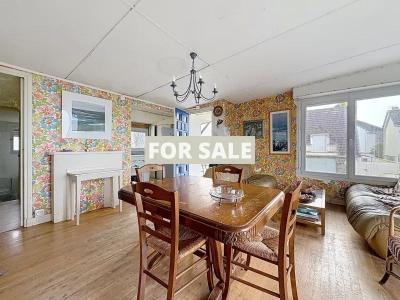 Detached House with Landscaped by the Coast