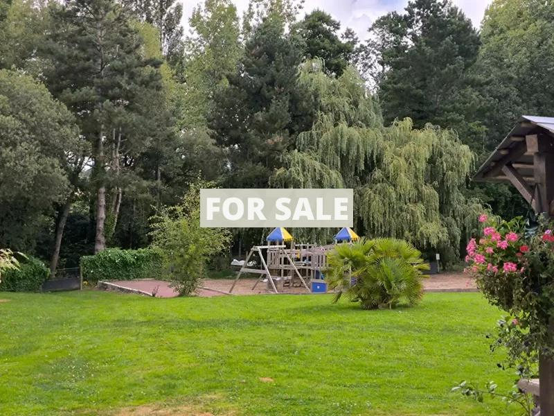 Main House with Glamping Activity in 1.4 Hectares