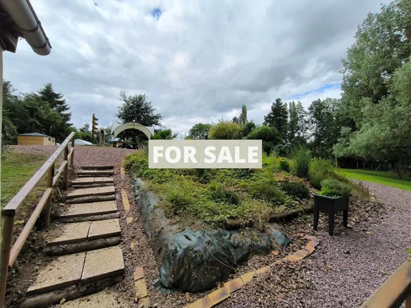 Main House with Glamping Activity in 1.4 Hectares