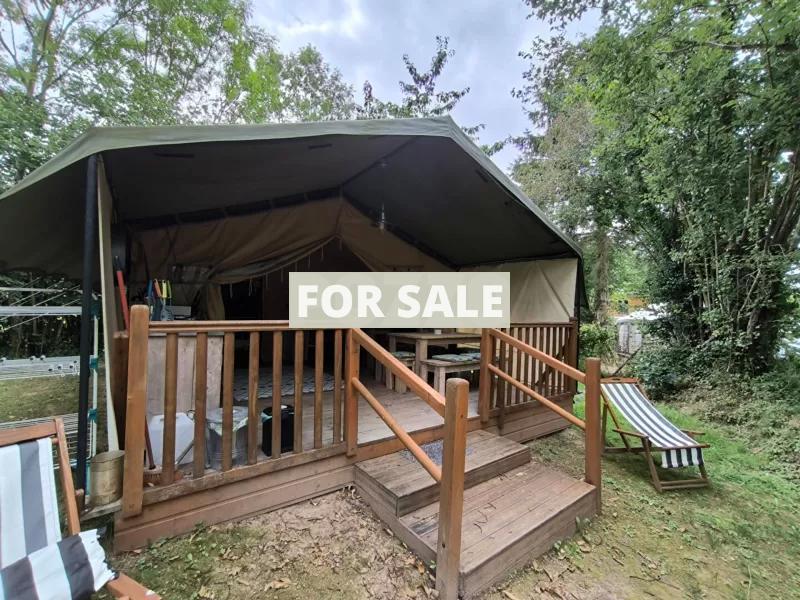 Main House with Glamping Activity in 1.4 Hectares