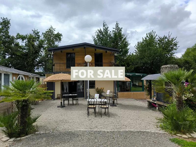 Main House with Glamping Activity in 1.4 Hectares