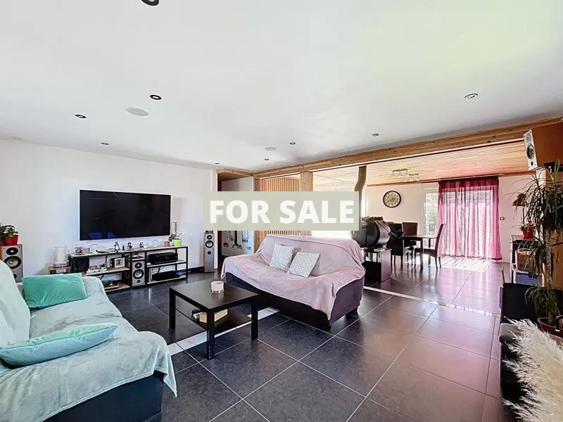 Uber Contemporary Detached House