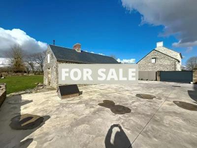 Detached Country House with Outbuilding