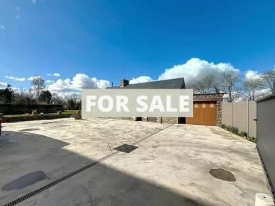 Detached Country House with Outbuilding