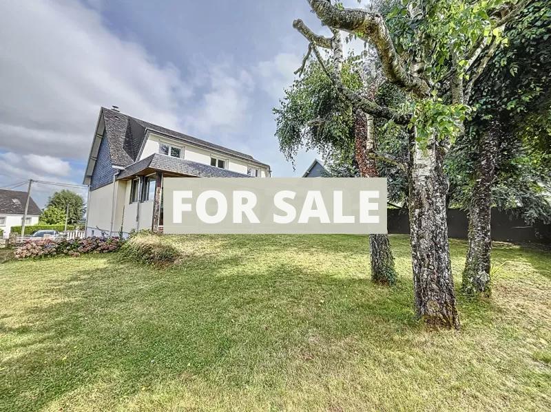 Detached House with Garden