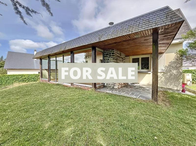 Detached House with Garden