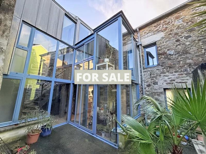 Contemporary Detached House in Coastal Resort