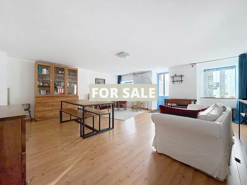 Contemporary Detached House in Coastal Resort