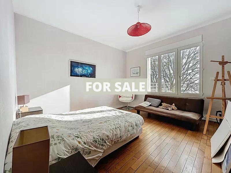 Stunning Villa with Panoramic Sea Views