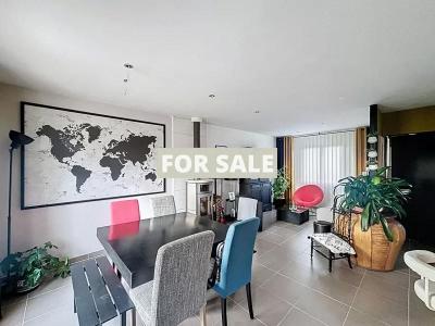 Detached House with Landscaped Garden