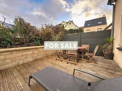 Beautiful House by the Coast with Courtyard Garden