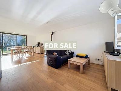 Traditional House with Garden by the Coast