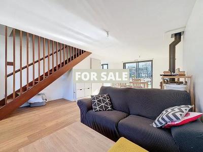 Traditional House with Garden by the Coast