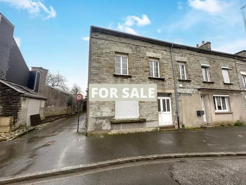 Town House with Nice Garden, Lovely Home