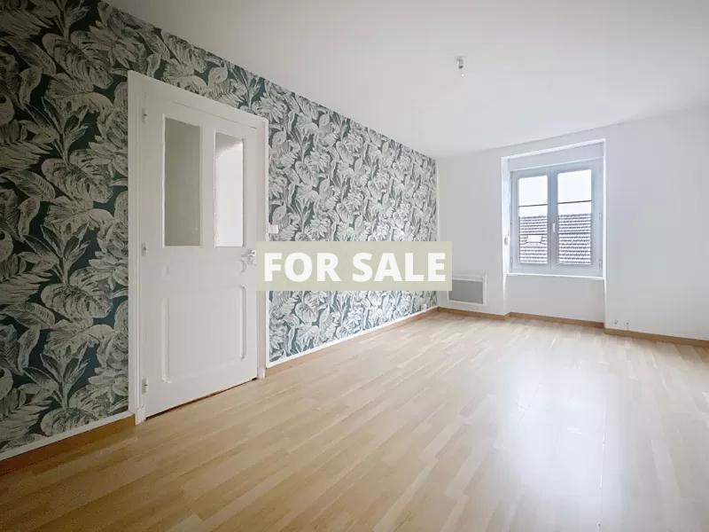 Town House with Nice Garden, Lovely Home