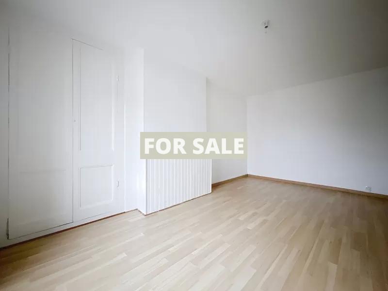 Town House with Nice Garden, Lovely Home