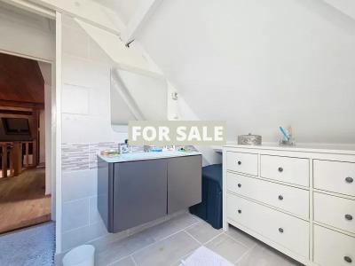 Detached House with Garden by the Coast