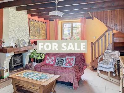 Traditional House with Garden only 4km From the Sea