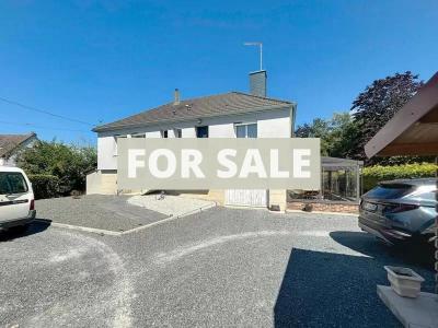 Detached House with Garden