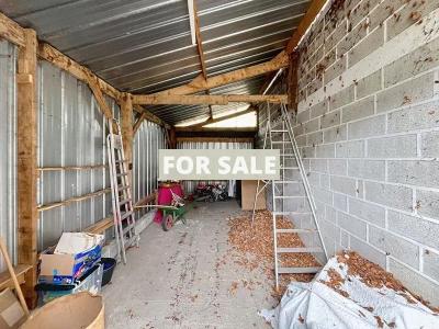 Detached Villa With Garden