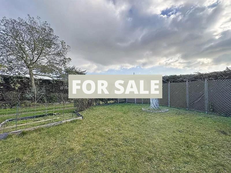 Detached House with Garden 700m from the Sea
