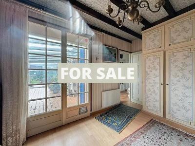 Detached House with Garden 700m from the Sea