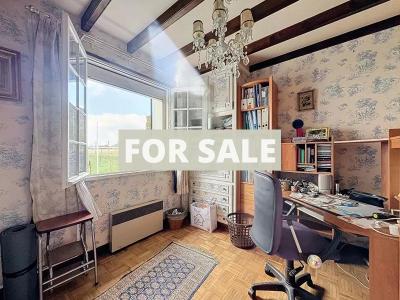 Detached House with Garden 700m from the Sea