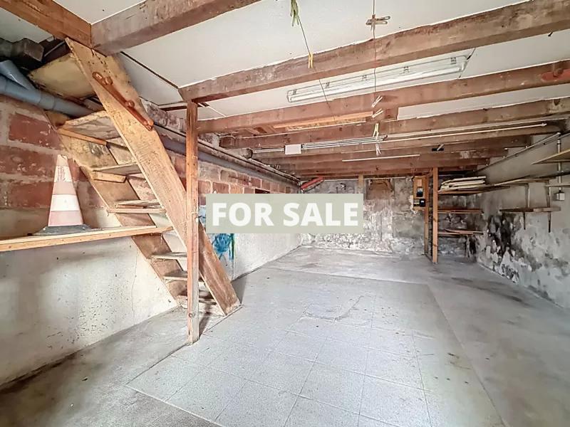 Traditional House with Garden by the Coast