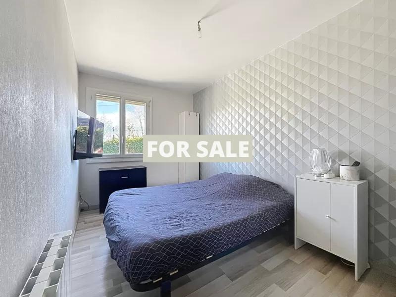 Detached House with Mature Garden