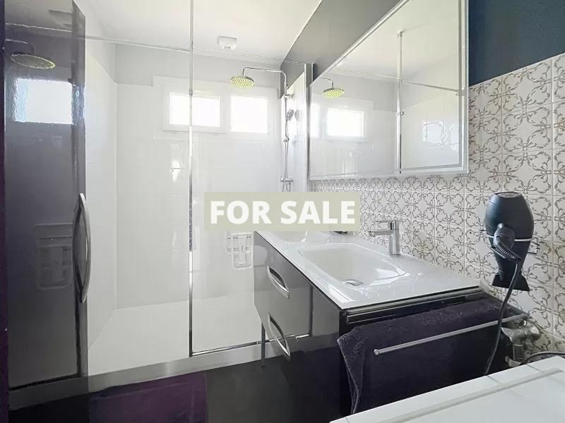 Detached House with Mature Garden