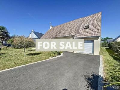 Contemporary Detached House with Mature Garden