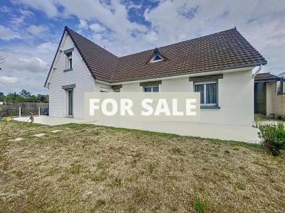 Detached House with Garden 300m from the Beach