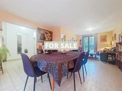 Detached House with Garden by the Coast