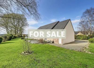 Detached House with Garden