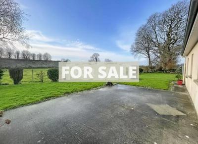 Detached House with Garden