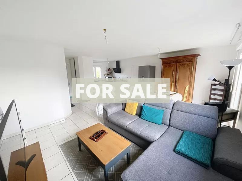 Detached House with Garden