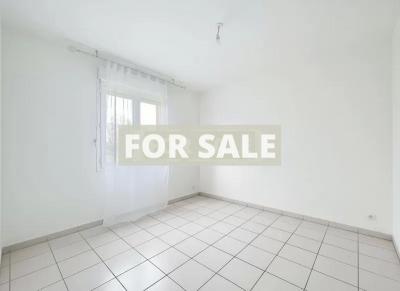 Detached House with Garden