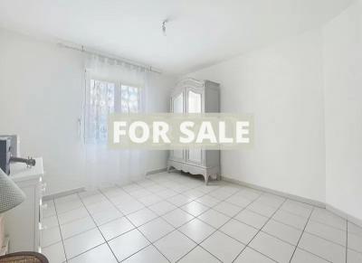 Detached House with Garden