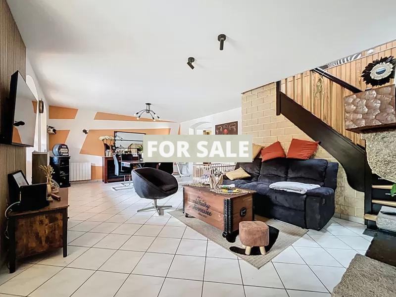 Detached Country House with Open Views