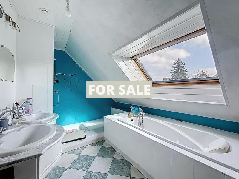 Detached Country House with Open Views