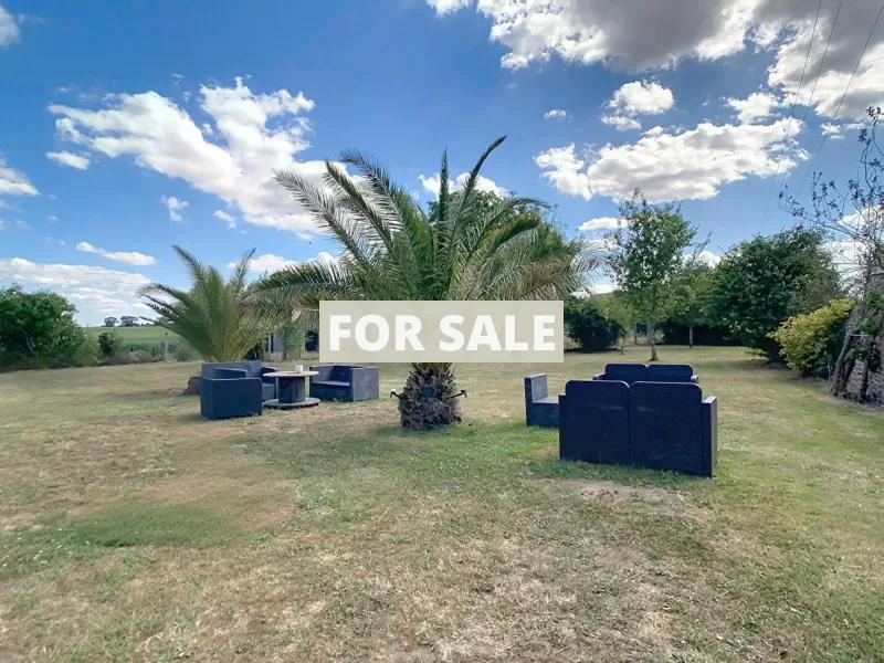 Farm House, Guest Gite and Outbuilding near Mont-St-Michel