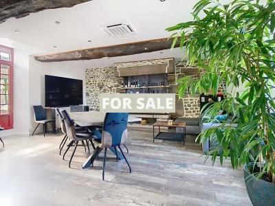 Farm House, Guest Gite and Outbuilding near Mont-St-Michel