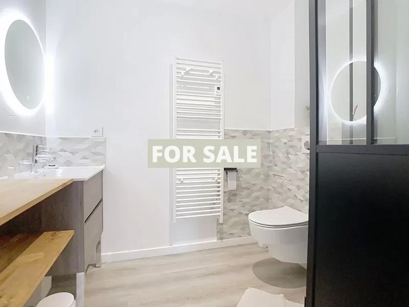 Farm House, Guest Gite and Outbuilding near Mont-St-Michel