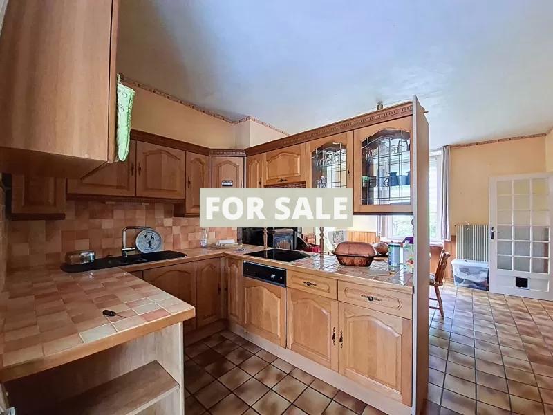 Manor House Style Property with Mature Garden
