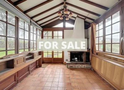 Detached House with Garden