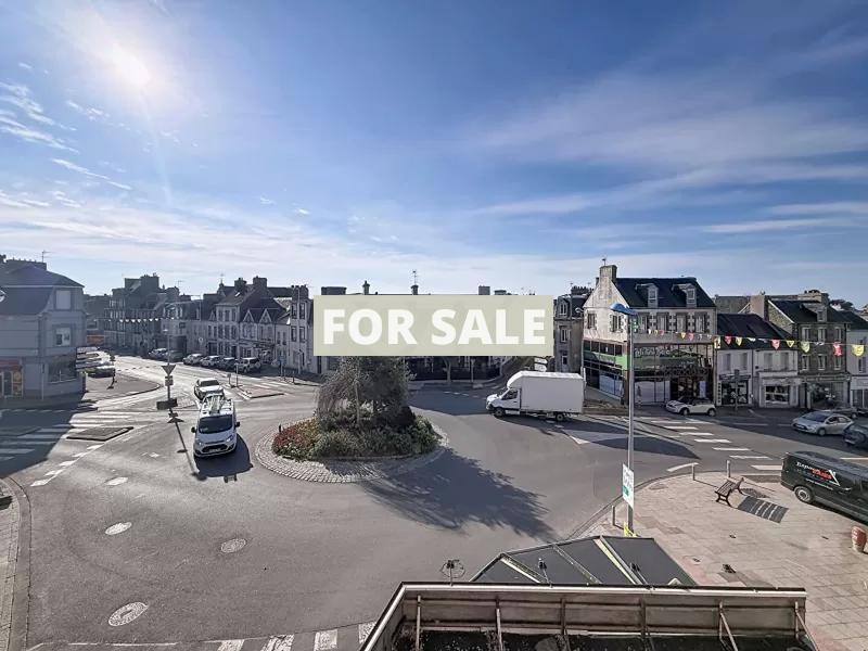 Town House in Good Order in Coastal Resort