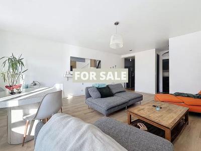 Town House in Good Order in Coastal Resort