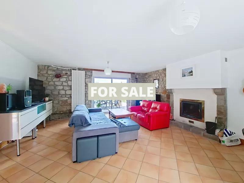 Farmhouse, Two Guest Gites, Outbuildings and View of Mont-St_Michel