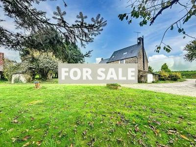 Detached Country House with Outbuilding