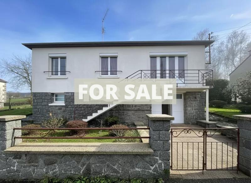Detached House with Landcaped Garden